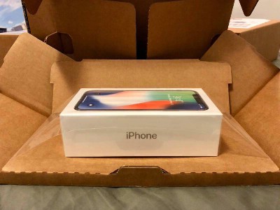 Apple iPhone X 64GB 420euro i Samsung S9