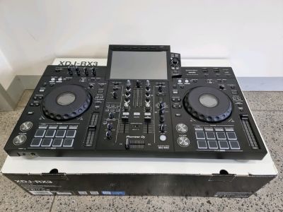 Pioneer DJ XDJ-RX3, Pioneer XDJ XZ,