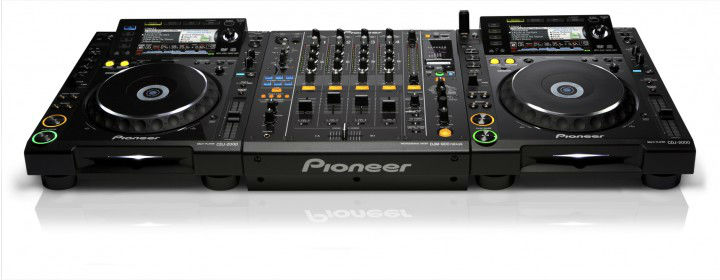 Prodaja Pioneer XDJ-RX ... 900