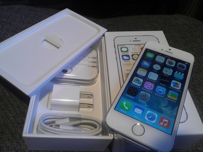 Apple iPhone 5S 64gb Samsung Galaxy S5