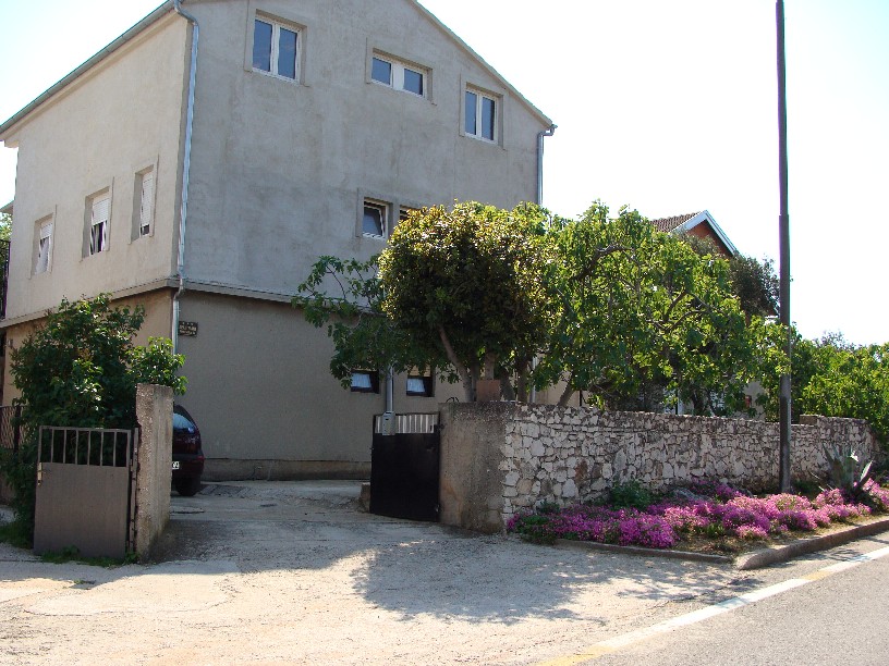 Apartmani Pirovac