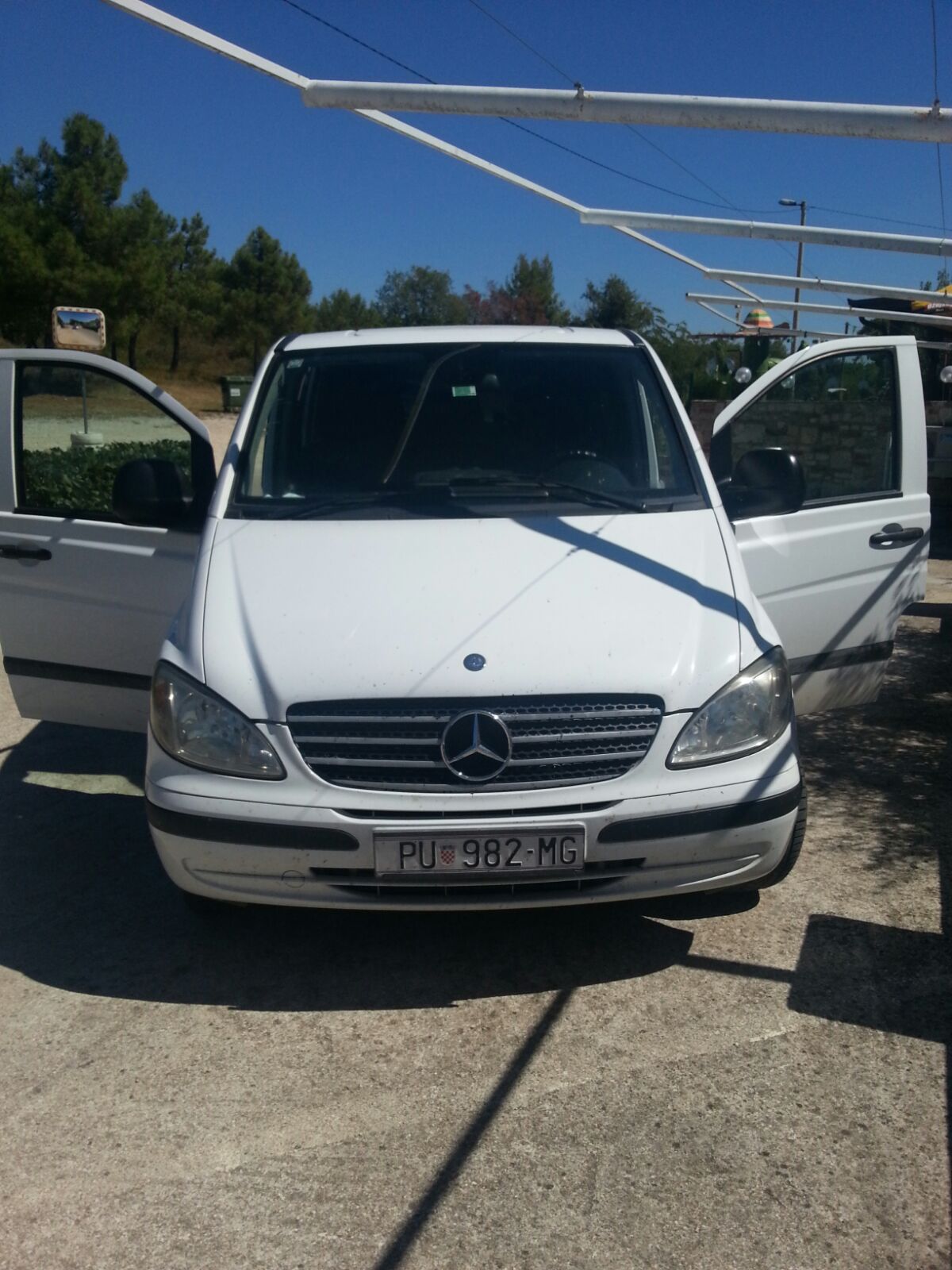 Prodajem kombi mercedes Vito 2008. 8+1