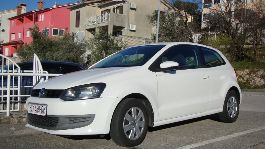 oglasi, Prodajem VW Polo 1.2 Trendline