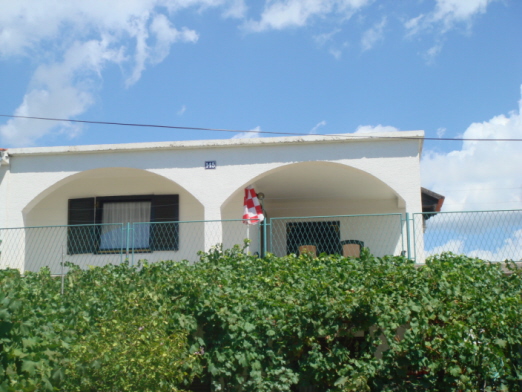 oglasi, APARTMAN VODICE