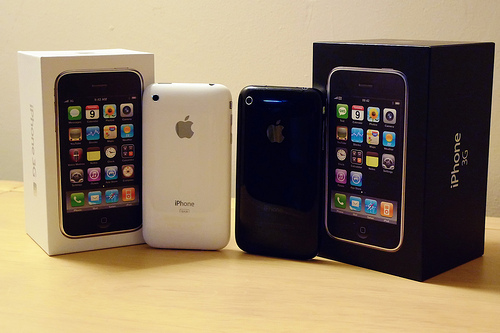 oglasi, Apple iPhone 3G S 32GB Unlocked:- 300euro