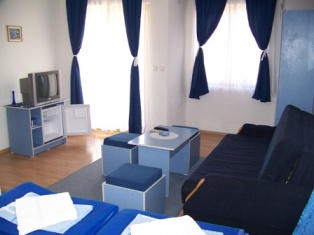 oglasi, OHRID APARTMANI ISOBE PORED JEZERA 